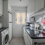 Апартаменты Spacious 3-bed With Stunning Views