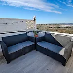Spacious 3-bed With Stunning Views *