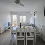Spacious 3-bed With Stunning Views * Торевьиа