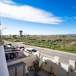 Spacious 3-bed With Stunning Views Apartamento