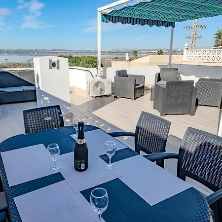 Spacious 3-bed With Stunning Views Lägenhet Torrevieja