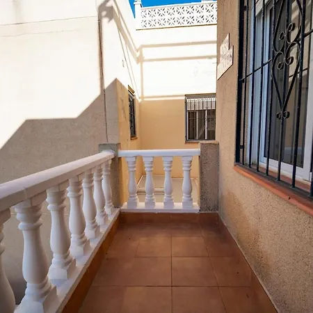 Daire Spacious 3-bed With Stunning Views *