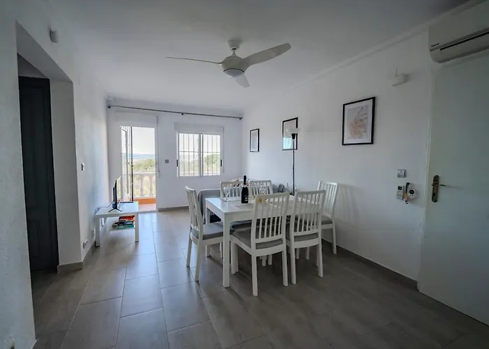 Spacious 3-bed With Stunning Views * Torrevieja
