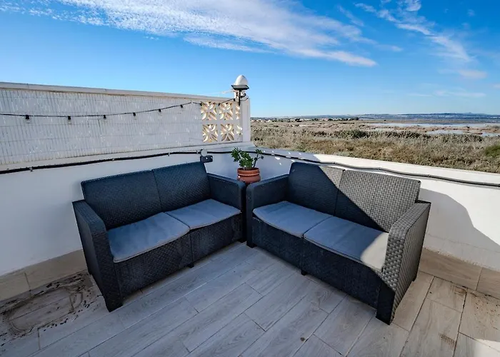 Spacious 3-bed With Stunning Views *