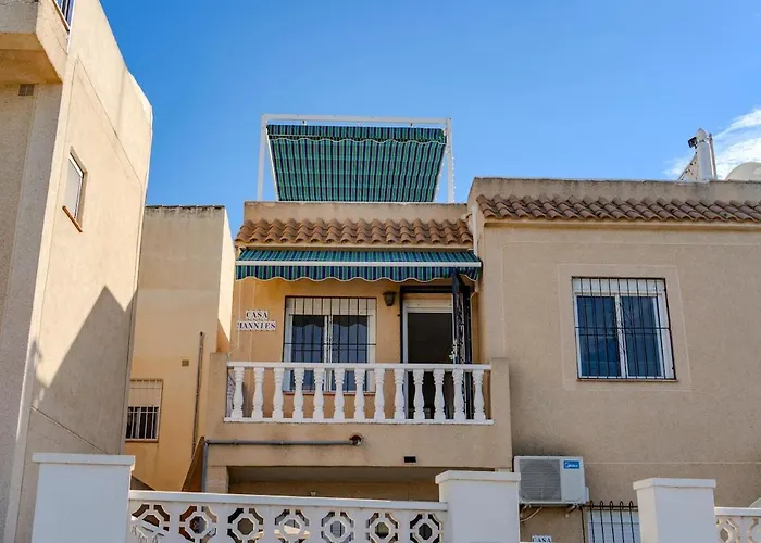 Spacious 3-bed With Stunning Views * Torrevieja