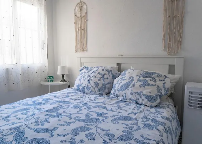 Spacious 3-bed With Stunning Views Apartment Torrevieja